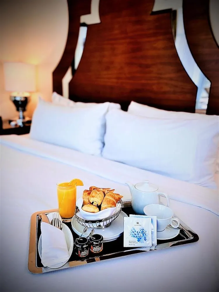 L'Hermitage Hotel Vancouver Kanada