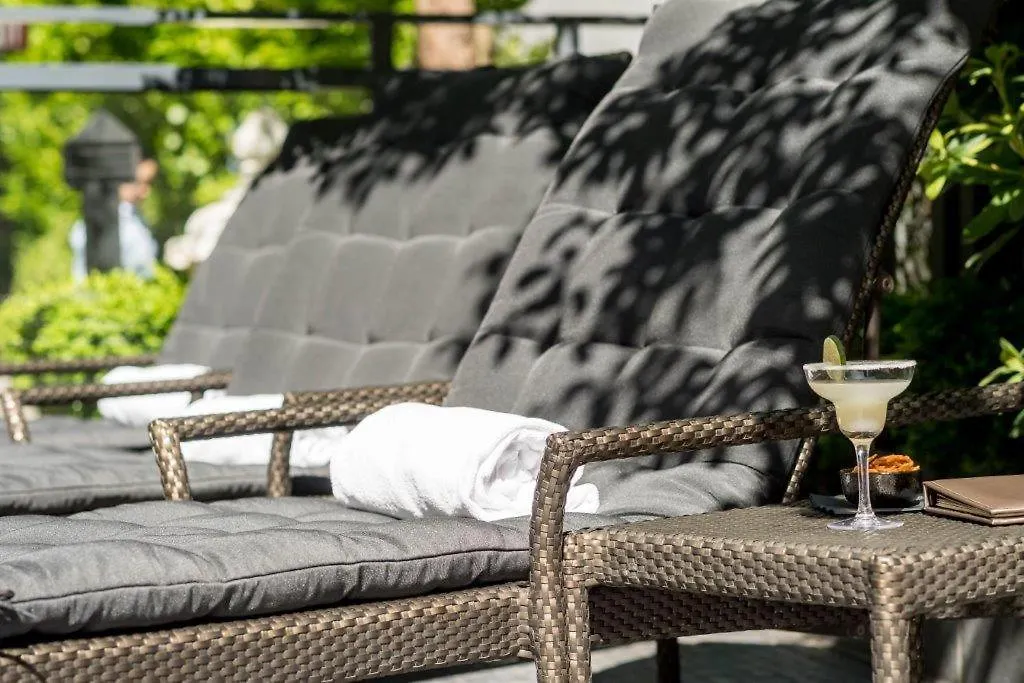 L'Hermitage Hotel Vancouver Kanada