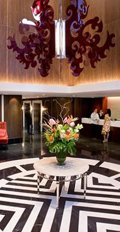 L'Hermitage Hotel Vancouver Kanada